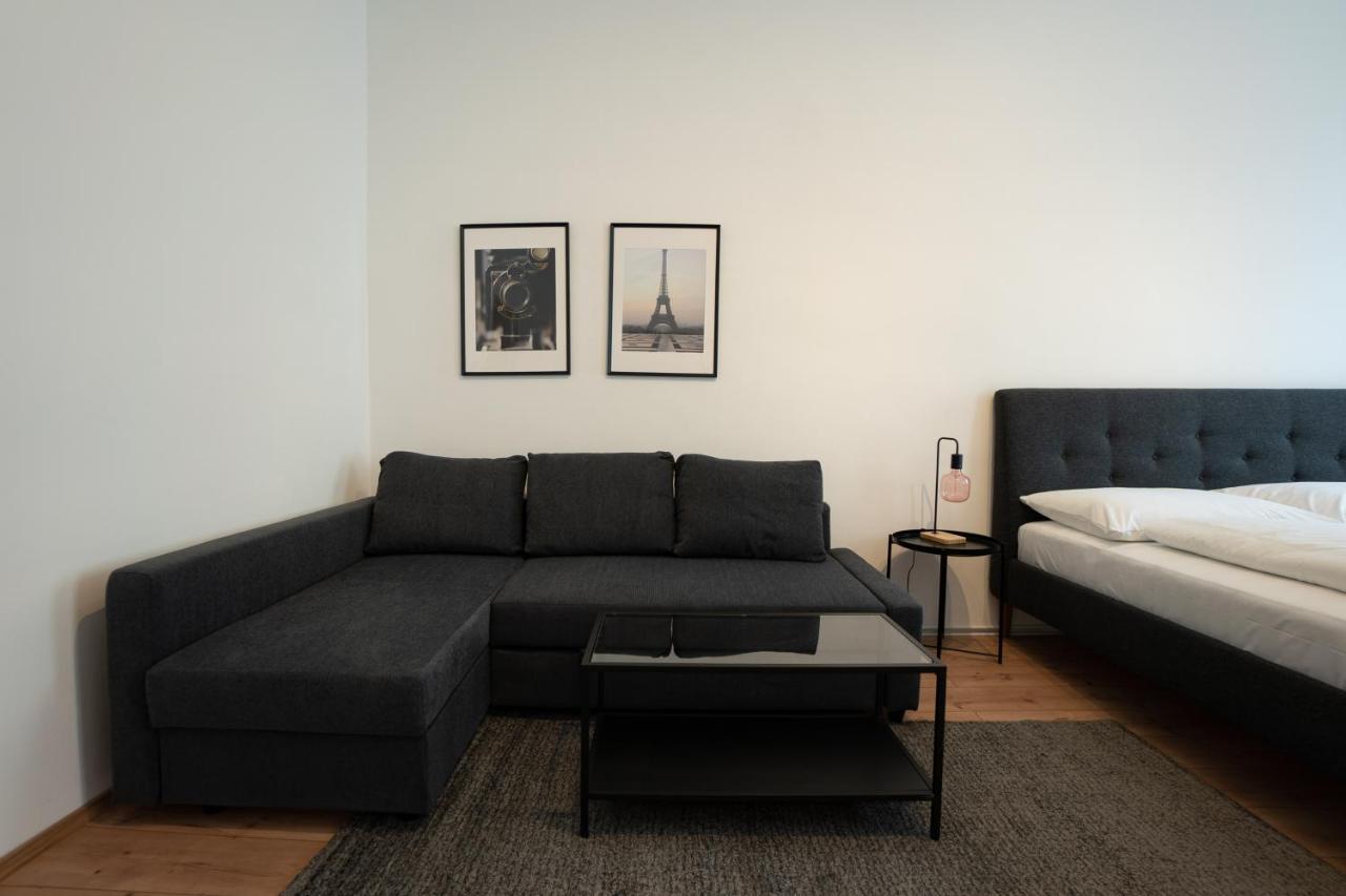 Lovely 1-Bedroom Apartment Next To Praterstern Vienna Exterior photo
