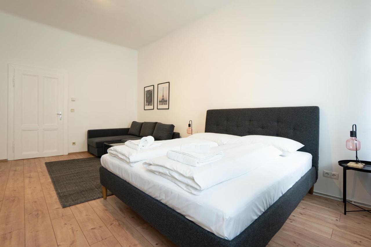 Lovely 1-Bedroom Apartment Next To Praterstern Vienna Exterior photo